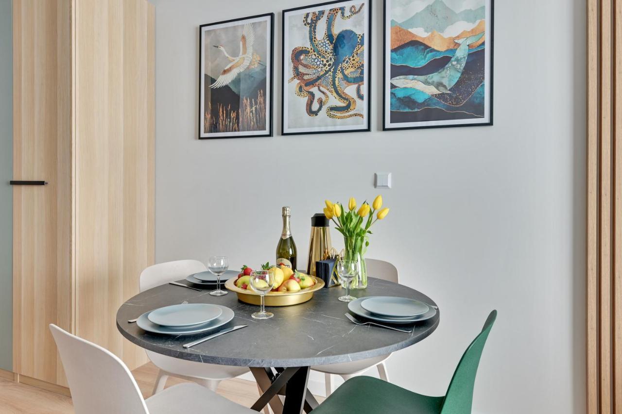 Apartament Walowa Shipyard Gdansk Exterior photo